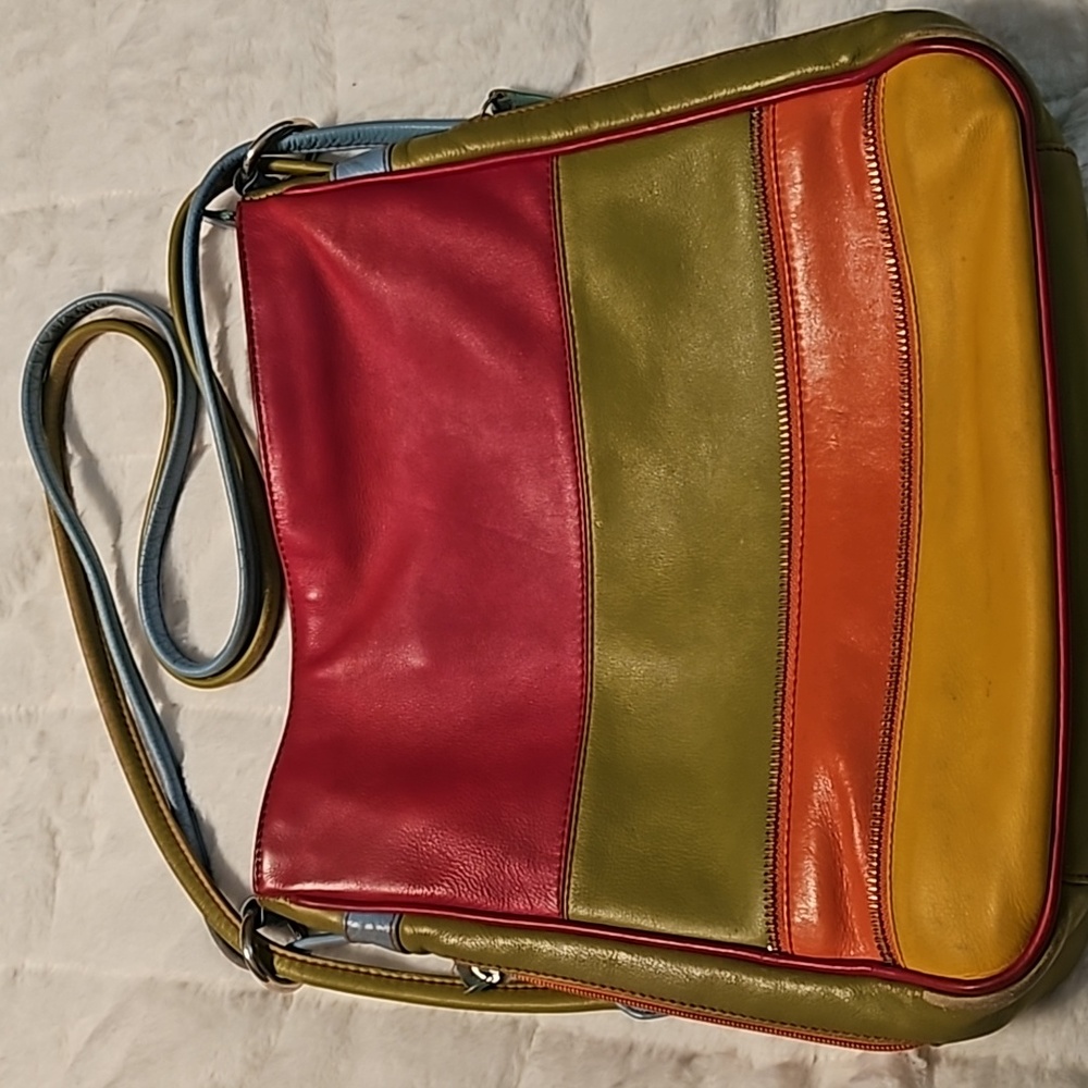 ILI New York Crossbody Backpack Purse